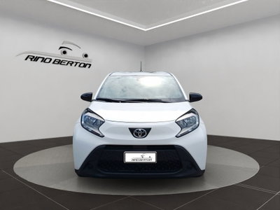 Toyota Aygo X 1.0 Active 72cv (2)
