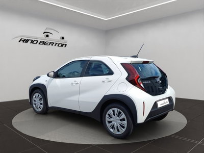 Toyota Aygo X 1.0 Active 72cv (3)