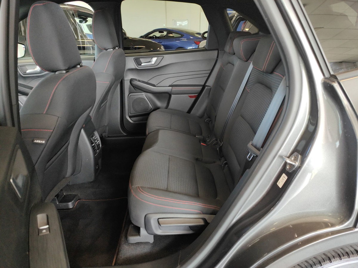 Ford Kuga 2.5 Plug In Hybrid 225 CV CVT 2WD ST-Line (7)