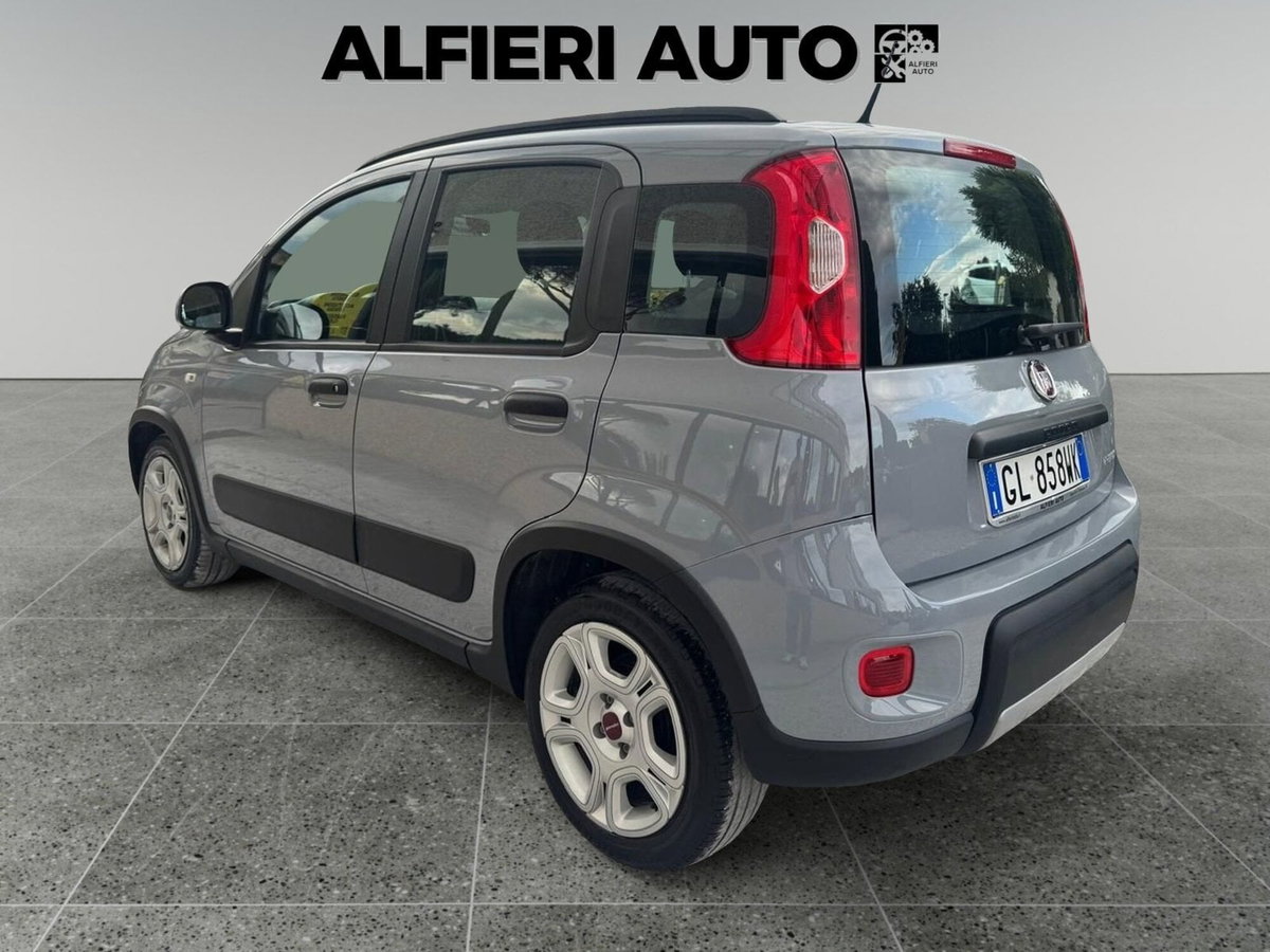 Fiat Panda 1.0 FireFly S&S Hybrid City Cross (4)