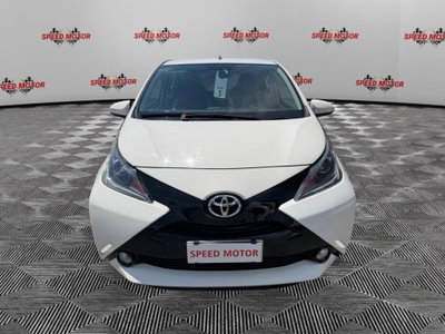 Toyota Aygo 1.0 VVT-i 69 CV 5 porte x-clusiv (2)