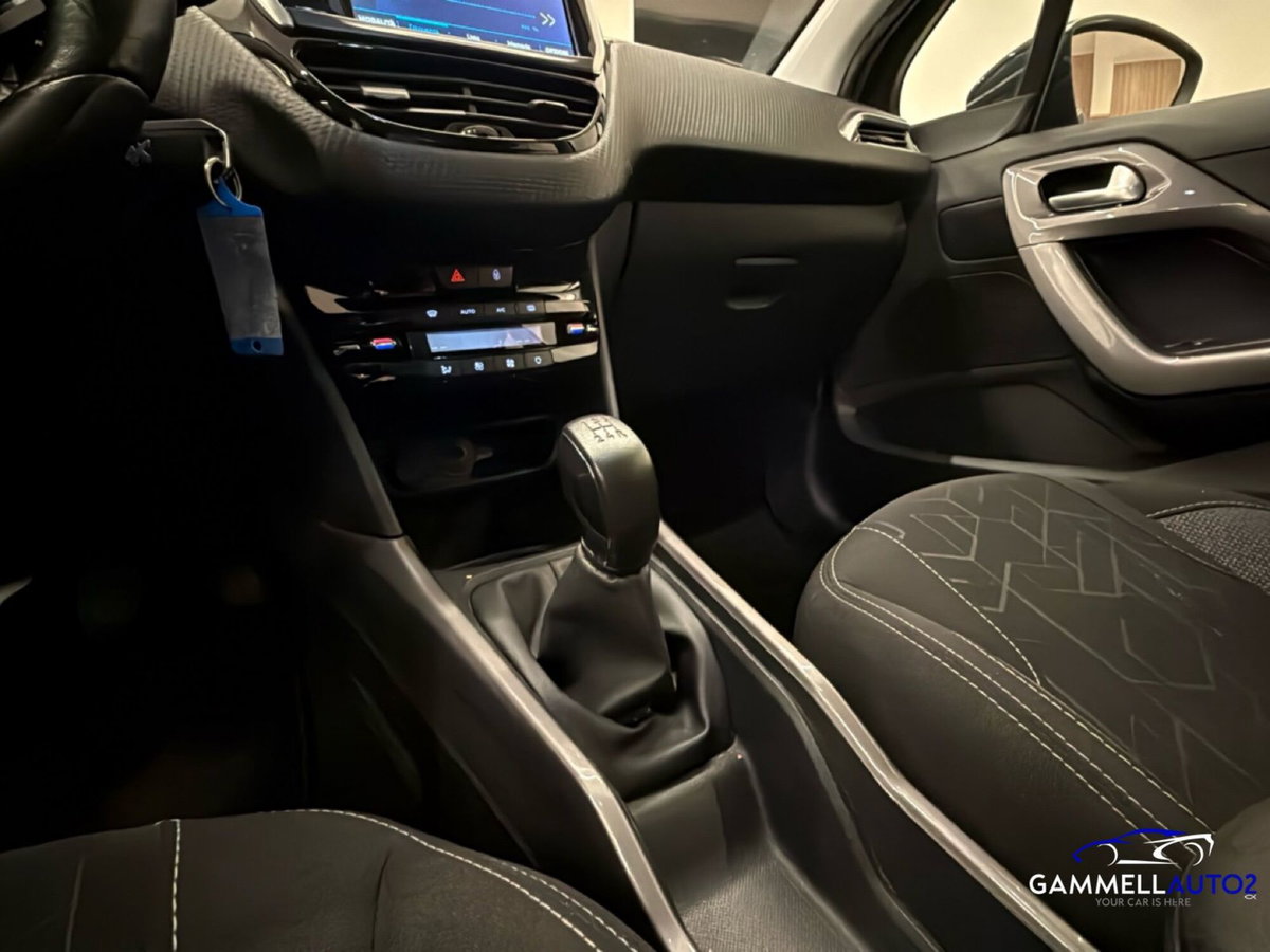 Peugeot 2008 BlueHDi 100 S&S Active (13)