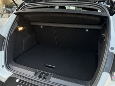 Renault Captur 1.2 eco-g Techno 120cv (17)