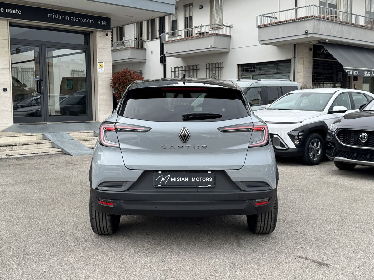 Renault Captur 1.2 eco-g Techno 120cv (6)