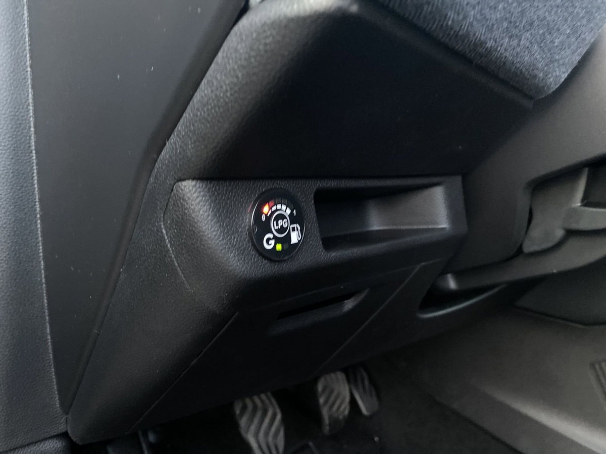 Renault Clio 1.0 eco-g Techno 100cv (11)