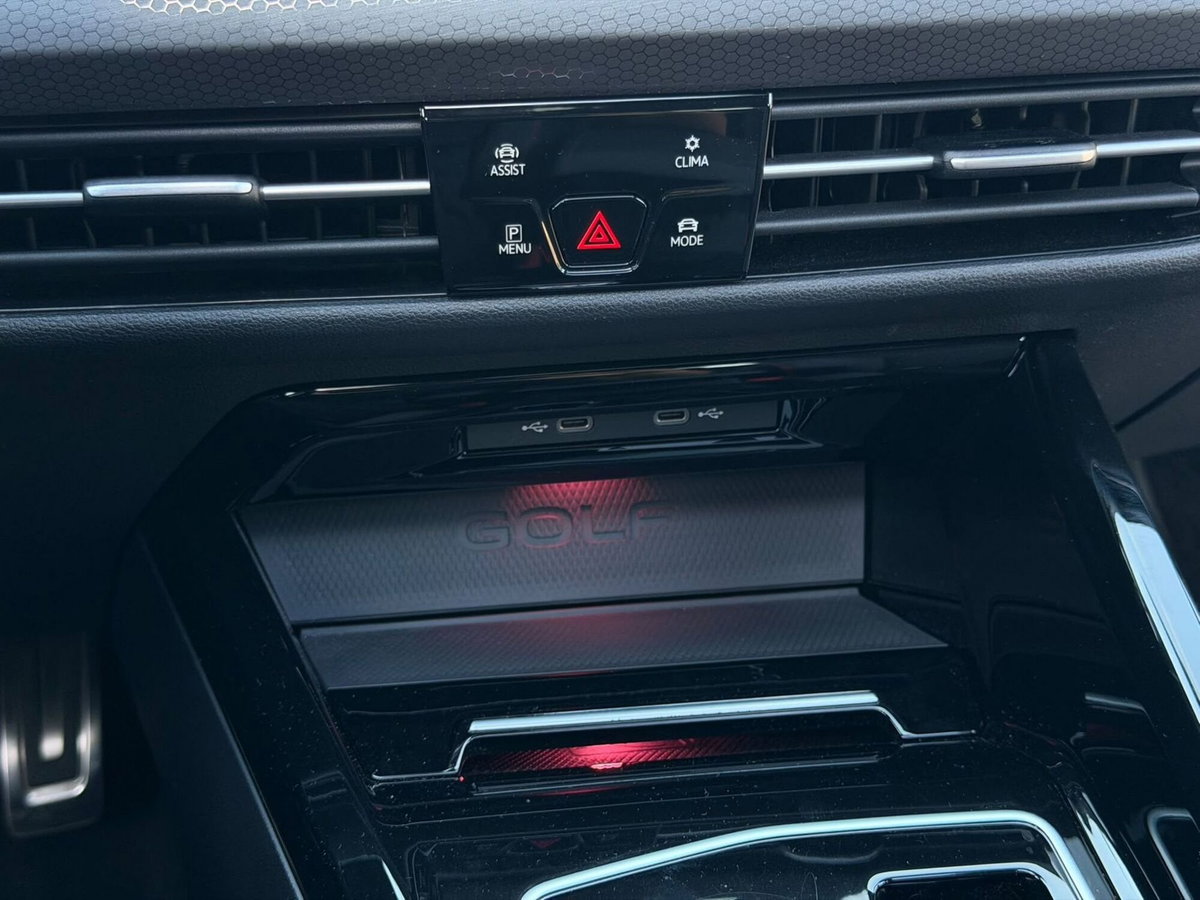 Volkswagen Golf 2.0 TSI GTI DSG Clubsport 45 (12)