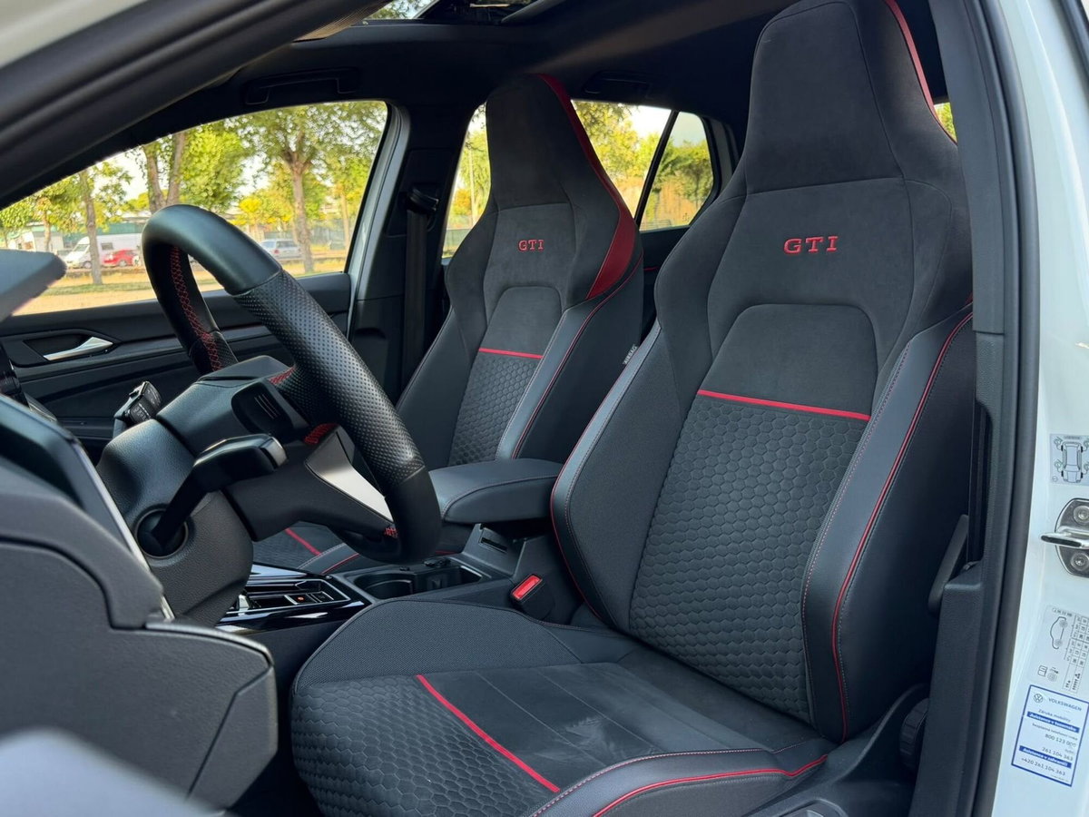 Volkswagen Golf 2.0 TSI GTI DSG Clubsport 45 (7)
