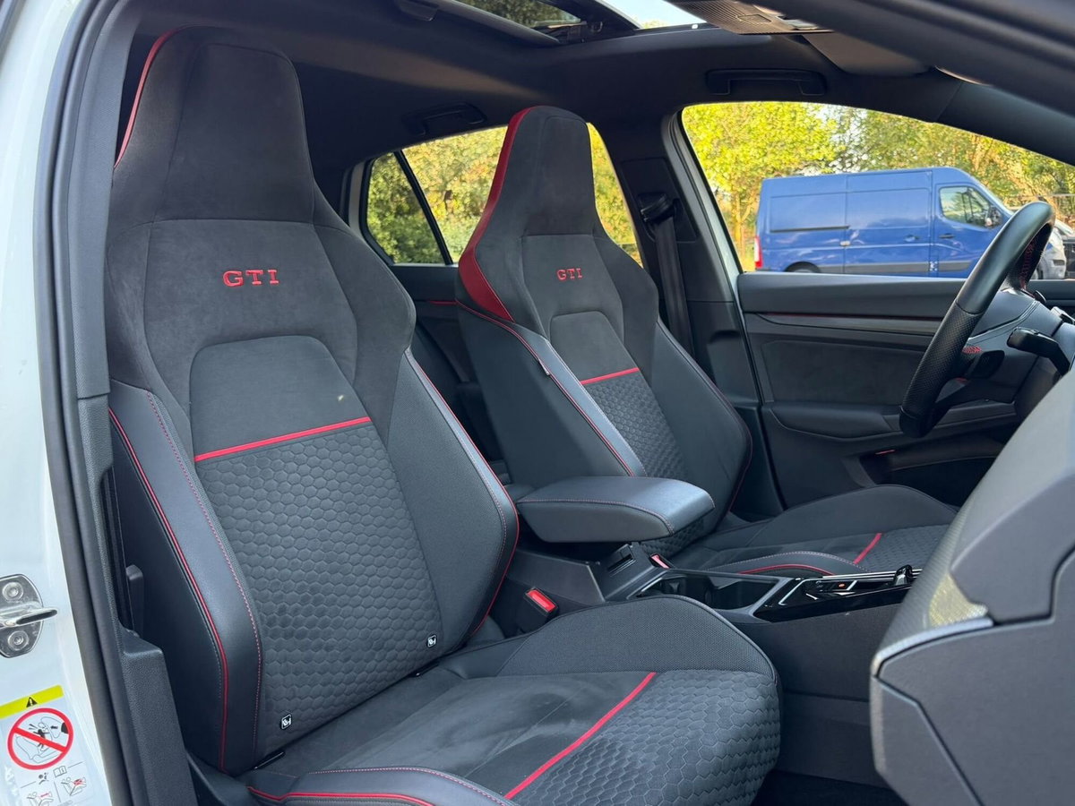 Volkswagen Golf 2.0 TSI GTI DSG Clubsport 45 (9)