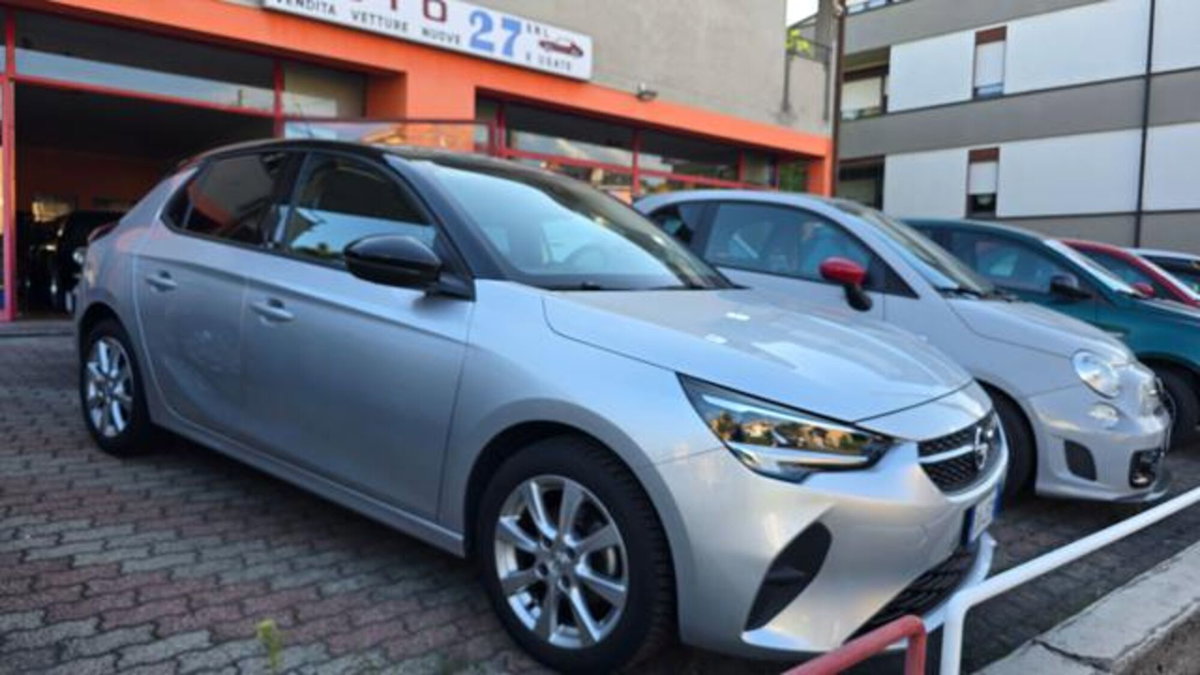 Opel Corsa 1.2 (2)
