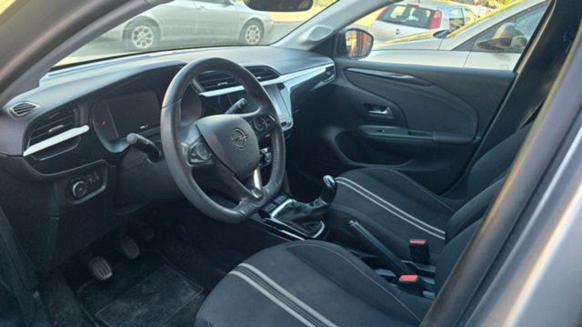 Opel Corsa 1.2 (4)