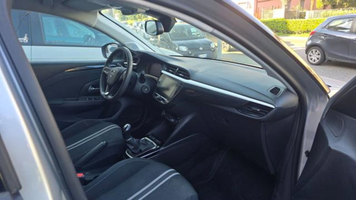 Opel Corsa 1.2 (6)