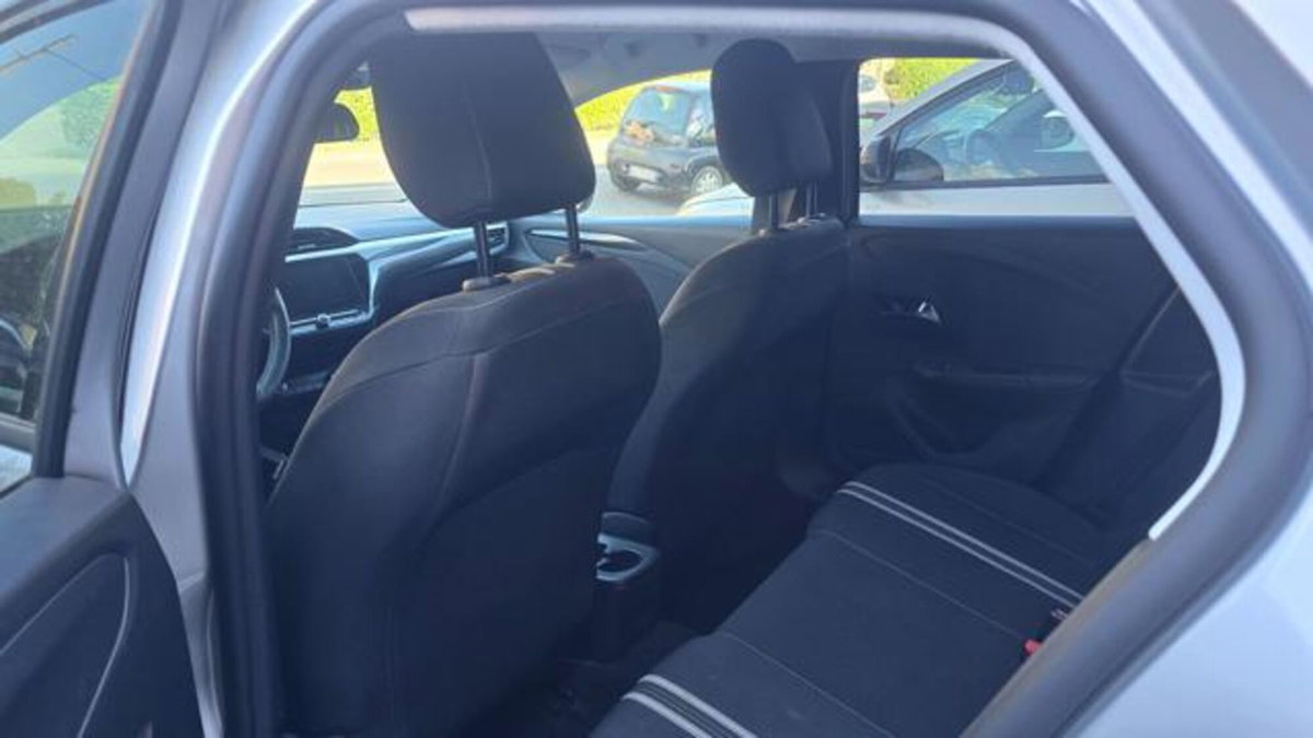 Opel Corsa 1.2 (8)
