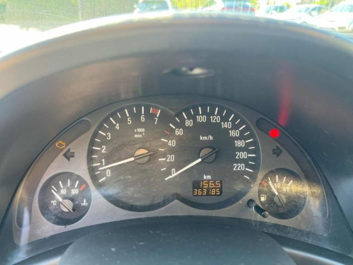 Opel Corsa 1.2i 16V cat 5 porte Enjoy (10)