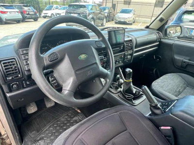 Land Rover Discovery 2.5 Td5 5 porte HSE (7)