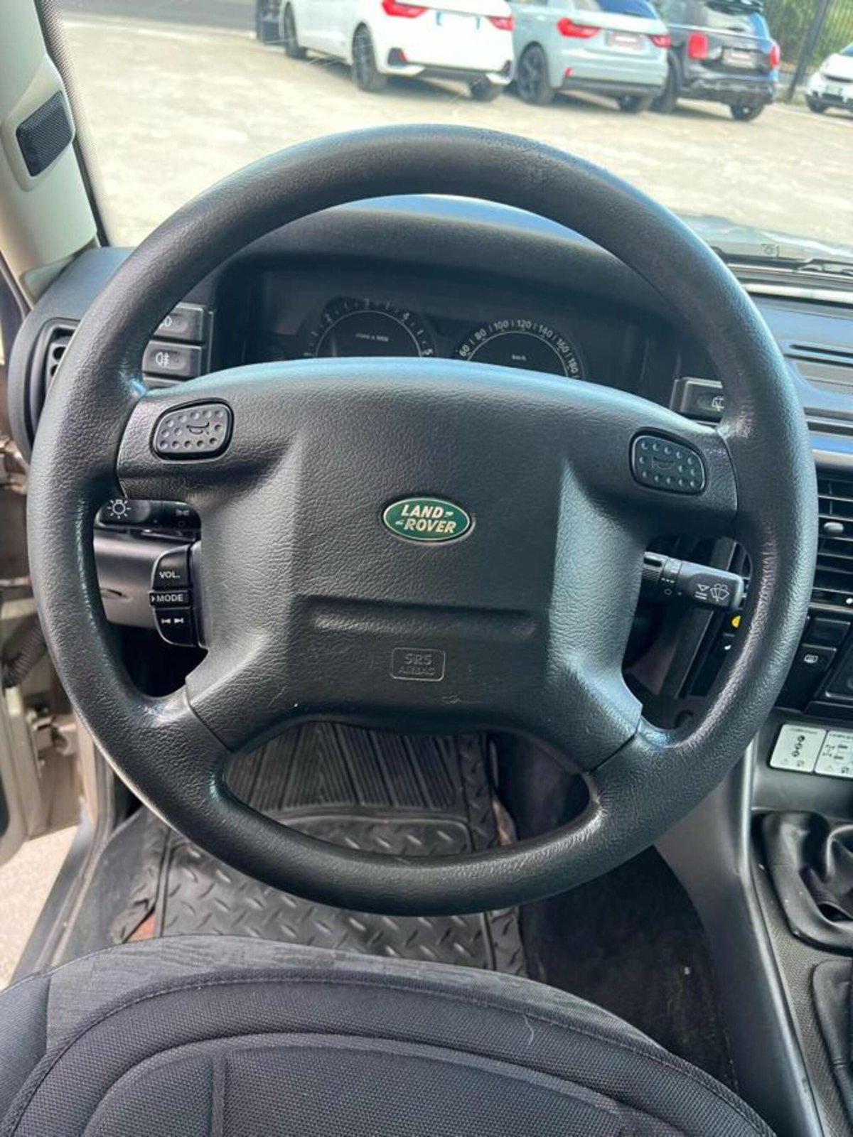 Land Rover Discovery 2.5 Td5 5 porte HSE (9)