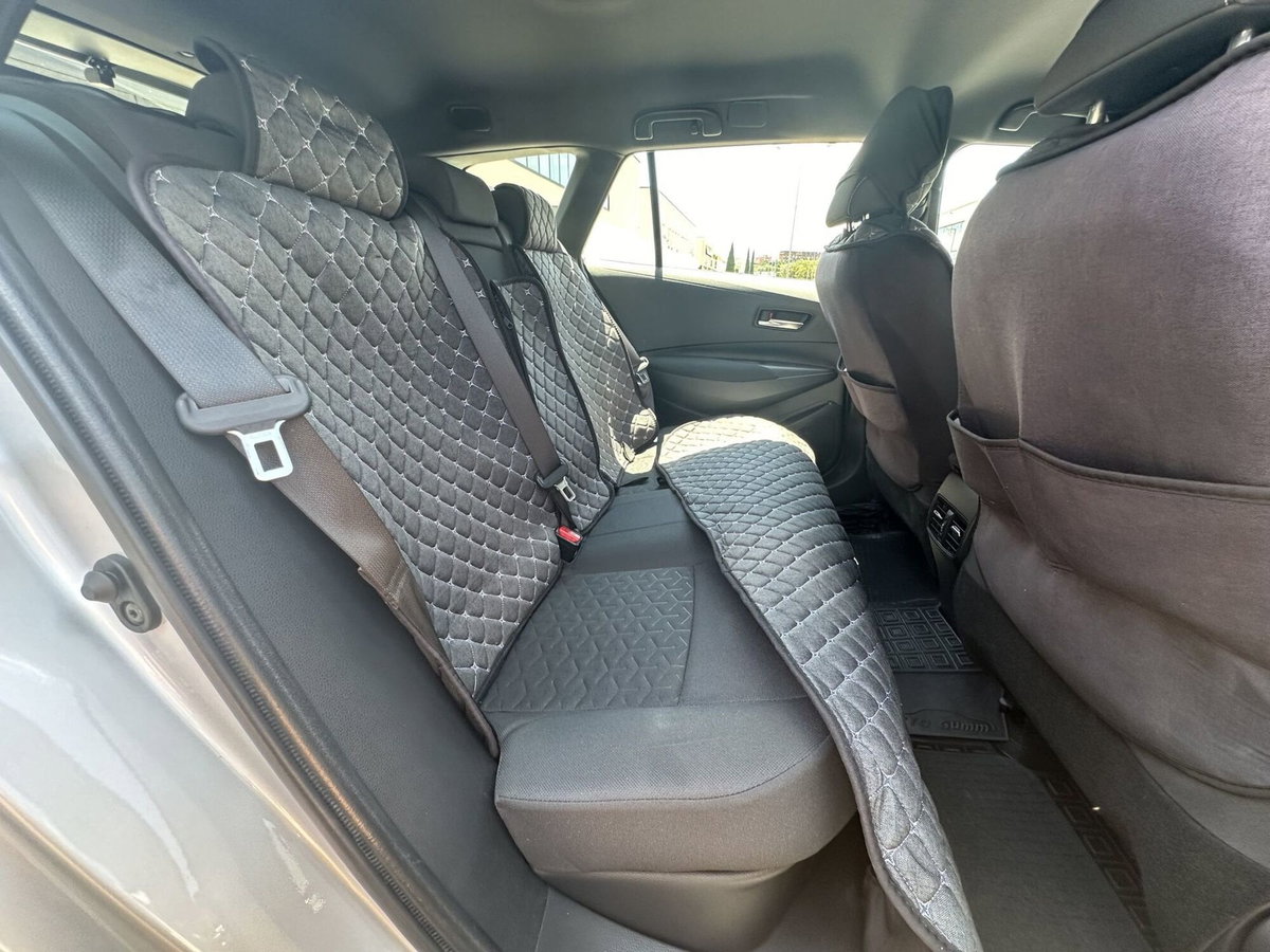 Toyota Corolla Touring Sports 1.8 Hybrid Business (14)