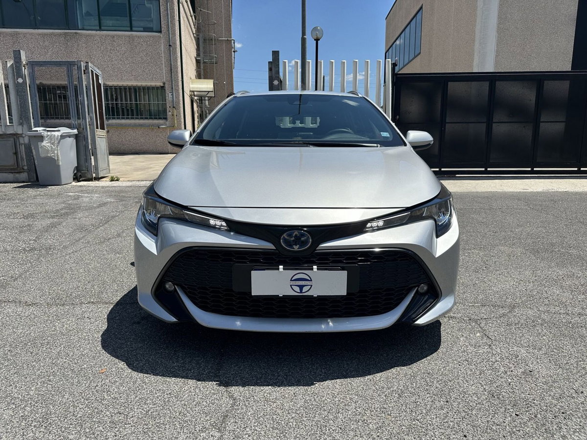 Toyota Corolla Touring Sports 1.8 Hybrid Business (2)