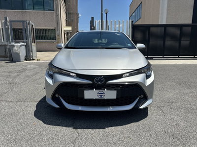Toyota Corolla Touring Sports 1.8 Hybrid Business (2)