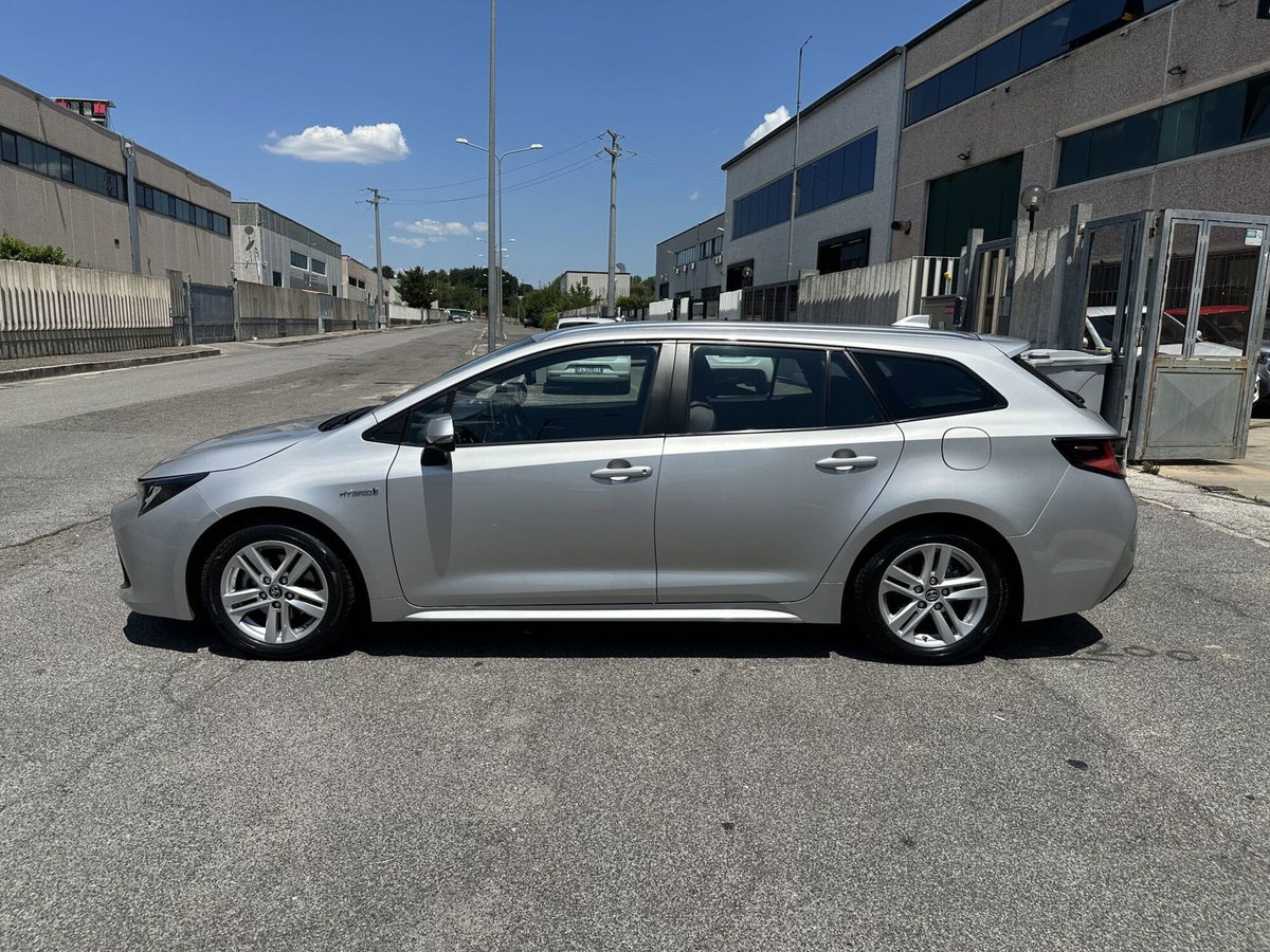 Toyota Corolla Touring Sports 1.8 Hybrid Business (3)