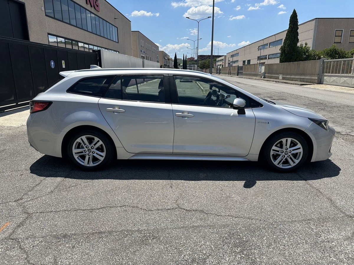 Toyota Corolla Touring Sports 1.8 Hybrid Business (7)