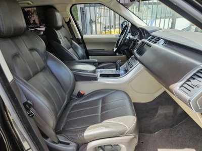 Land Rover Range Rover Sport 3.0 TDV6 HSE (10)