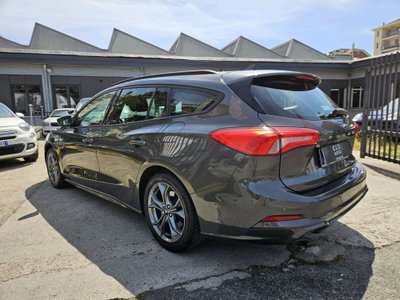 Ford Focus Station Wagon 1.5 TDCi 120 CV Start&Stop SW ST Line (4)