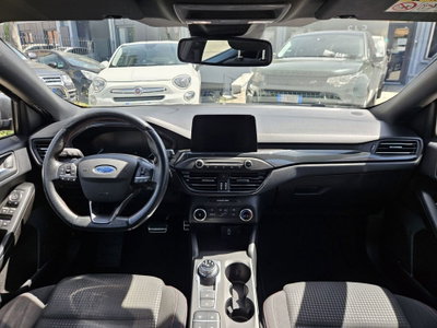 Ford Focus Station Wagon 1.5 TDCi 120 CV Start&Stop SW ST Line (9)