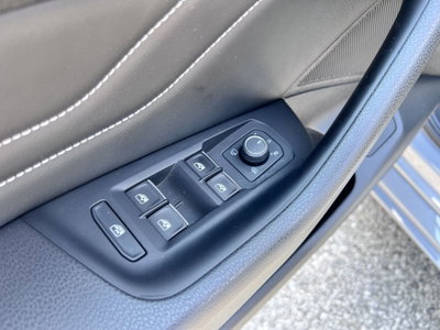 Volkswagen Passat Variant 2.0 TDI SCR 200 CV 4MOTION DSG Executive (10)