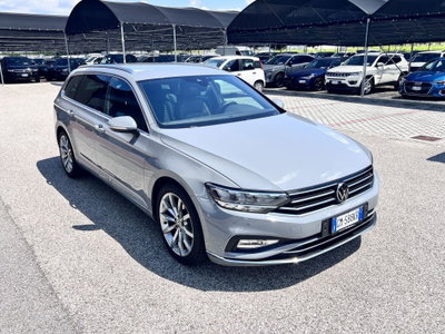 Volkswagen Passat Variant 2.0 TDI SCR 200 CV 4MOTION DSG Executive (2)