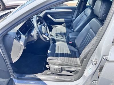 Volkswagen Passat Variant 2.0 TDI SCR 200 CV 4MOTION DSG Executive (5)