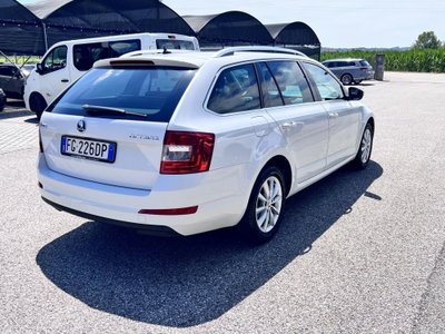 Skoda Octavia Station Wagon 1.6 TDI CR 110 Wagon Executive GreenLine (3)