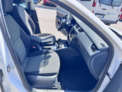 Skoda Octavia Station Wagon 1.6 TDI CR 110 Wagon Executive GreenLine (7)