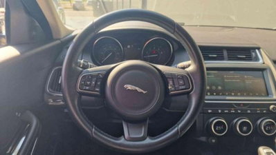 Jaguar E-Pace 2.0 AWD aut. R-Dynamic HSE (11)