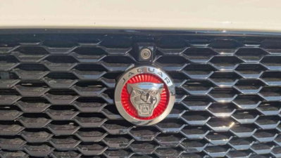 Jaguar E-Pace 2.0 AWD aut. R-Dynamic HSE (19)