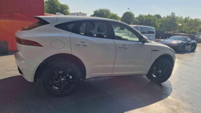 Jaguar E-Pace 2.0 AWD aut. R-Dynamic HSE (6)
