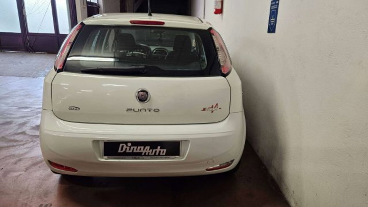 Fiat Punto 1.3 MJT II 75 CV 5 porte Street (4)