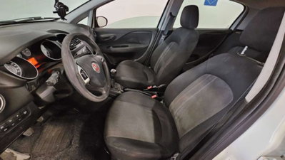Fiat Punto 1.3 MJT II 75 CV 5 porte Street (6)