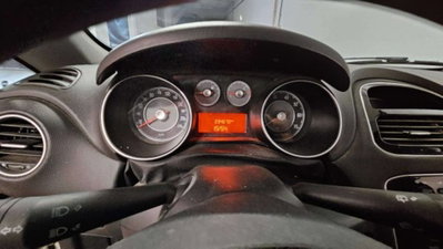 Fiat Punto 1.3 MJT II 75 CV 5 porte Street (8)