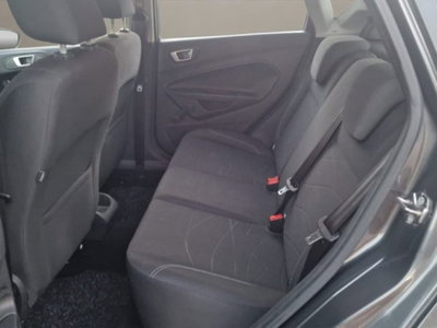 Ford Fiesta 1.5 TDCi 75CV 5 porte Titanium (13)