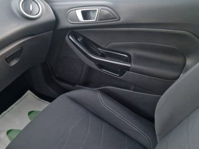 Ford Fiesta 1.5 TDCi 75CV 5 porte Titanium (17)