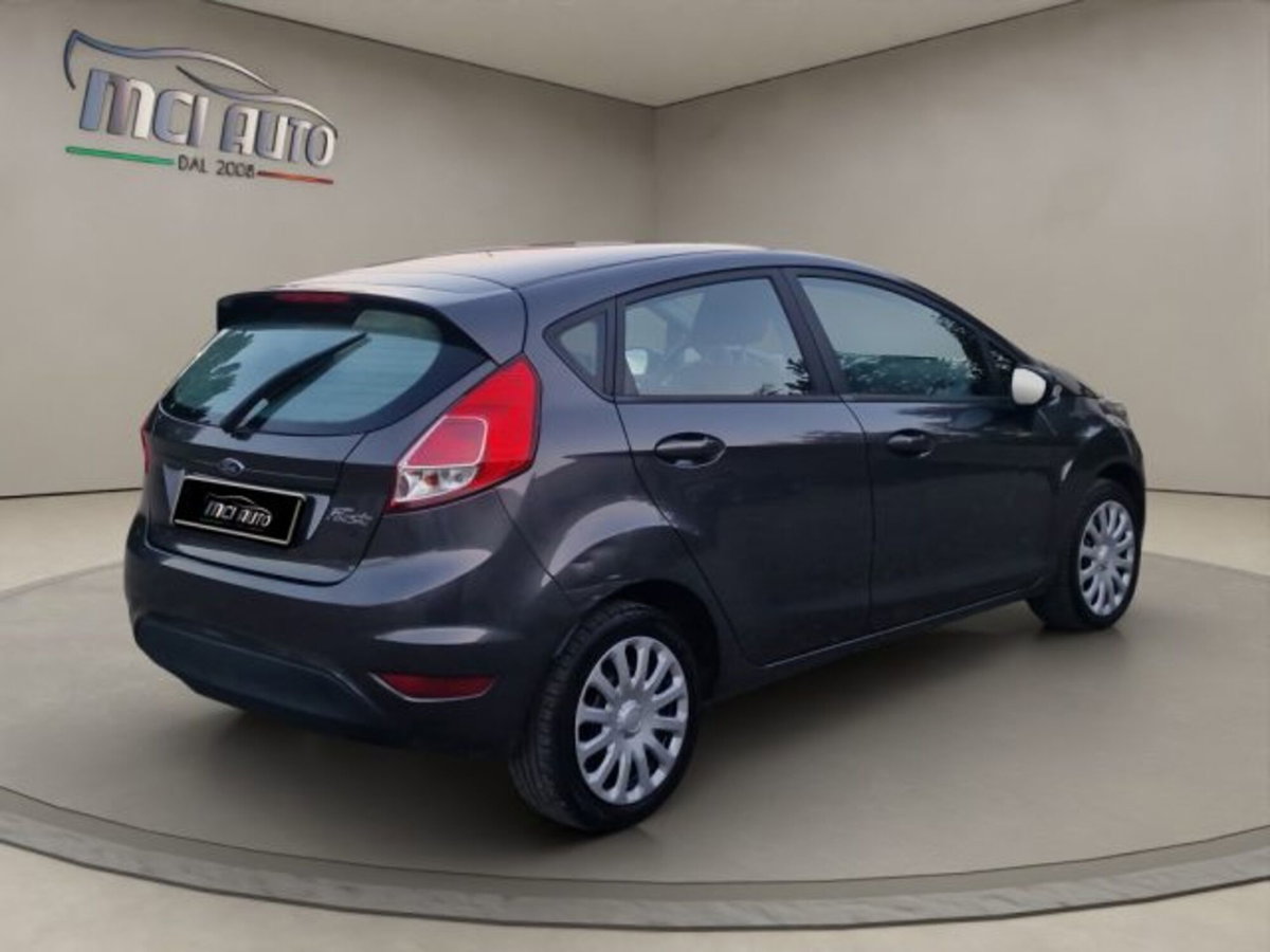 Ford Fiesta 1.5 TDCi 75CV 5 porte Titanium (5)