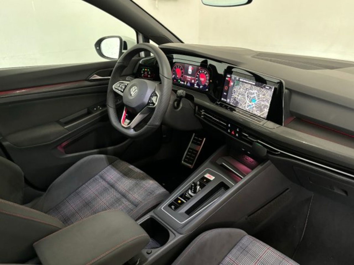 Volkswagen Golf 2.0 TSI GTI DSG (13)