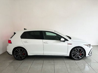 Volkswagen Golf 2.0 TSI GTI DSG (4)