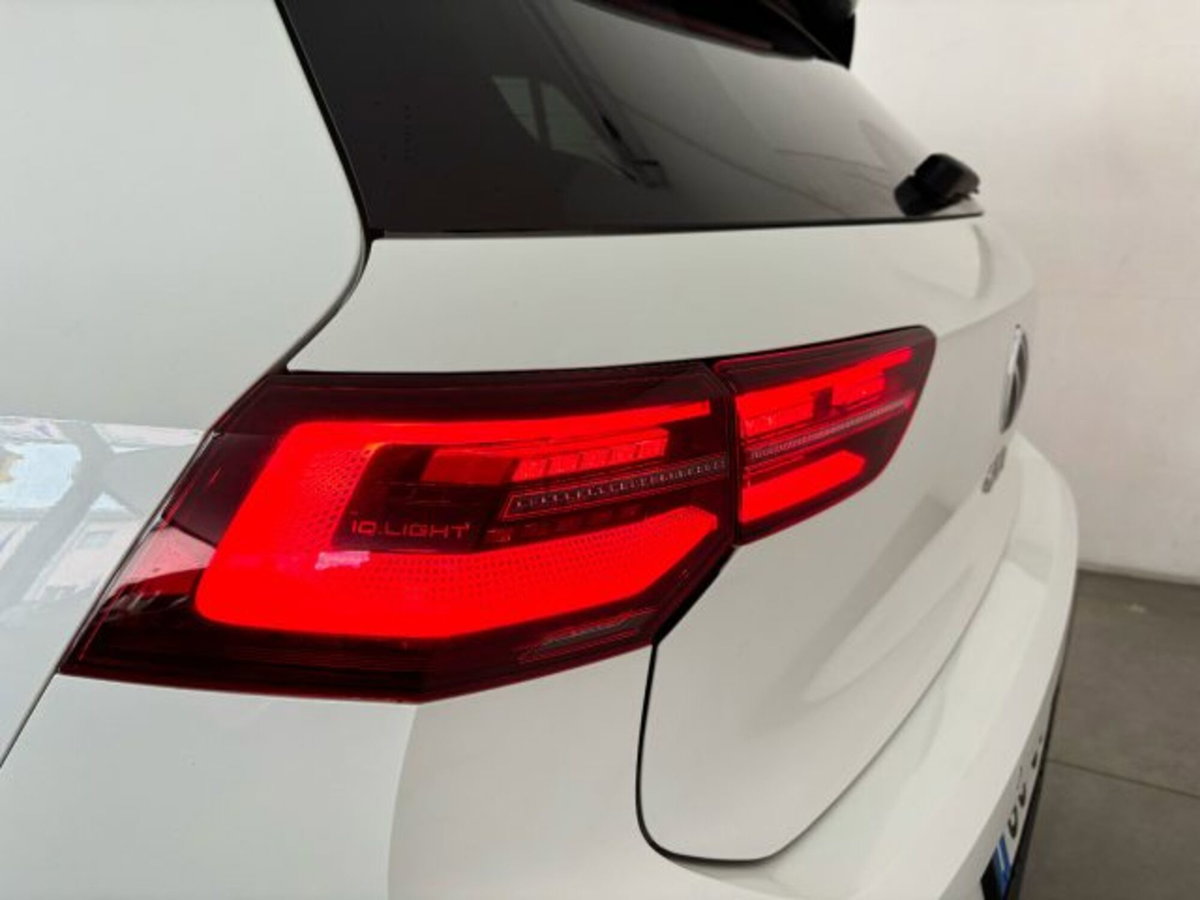 Volkswagen Golf 2.0 TSI GTI DSG (9)
