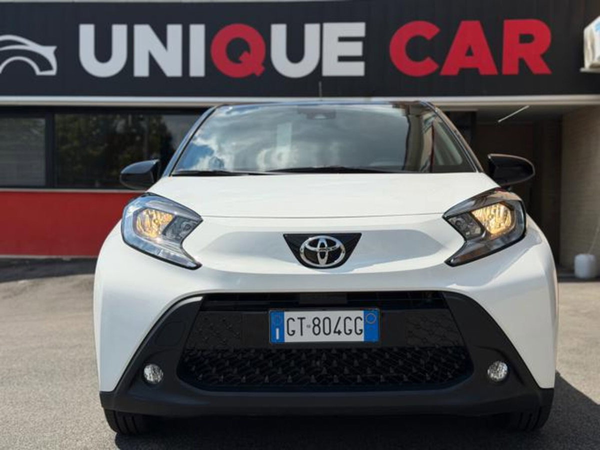 Toyota Aygo X 1.0 Trend 72cv (2)