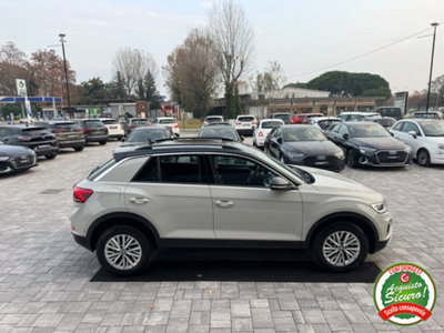 Volkswagen T-Roc 1.0 TSI R-Line (8)
