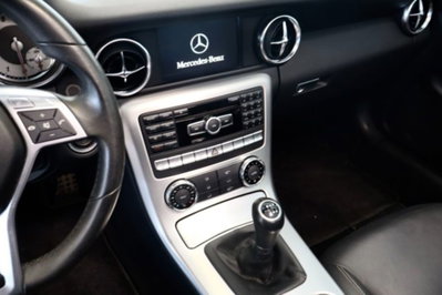 Mercedes-Benz SLK 200 CGI Edition1 (11)