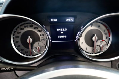 Mercedes-Benz SLK 200 CGI Edition1 (12)