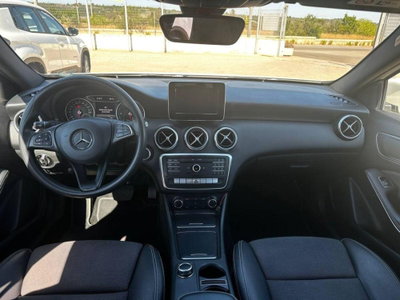 Mercedes-Benz Classe A 180 d Sport (11)