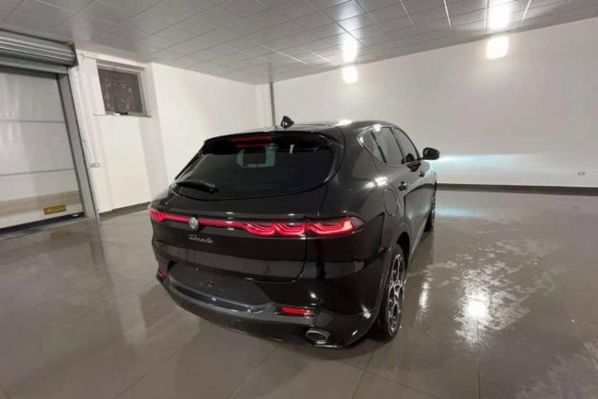 Alfa Romeo Tonale 1.3 phev Veloce Q4 280cv at6 (4)